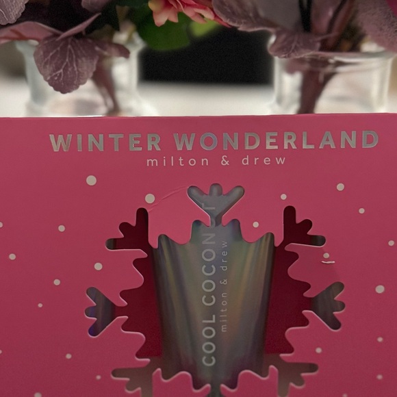 Milton & Drew Winter Wonderland HandCream Trio - New Holiday Gift Set - Picture 4 of 5